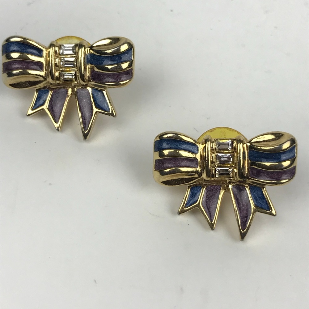 Vtg Trifari Ribbon Bow Enamel Rhinestone Earrings
